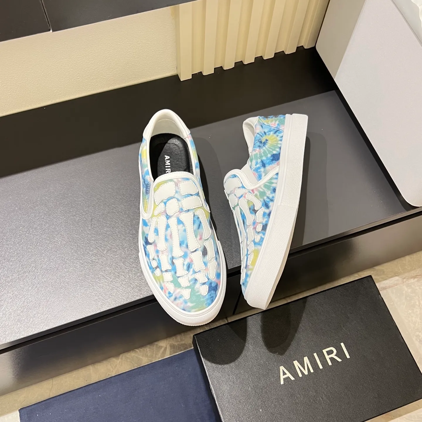 Men's shoes 💰p420, amiri The top purchasing agent for bone shoes 🔍🔍 is on sale at the men's counter at the same time. Cowhide is paired with 5D dynamic design style.
